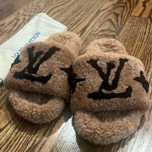 LV Teddy Slippers